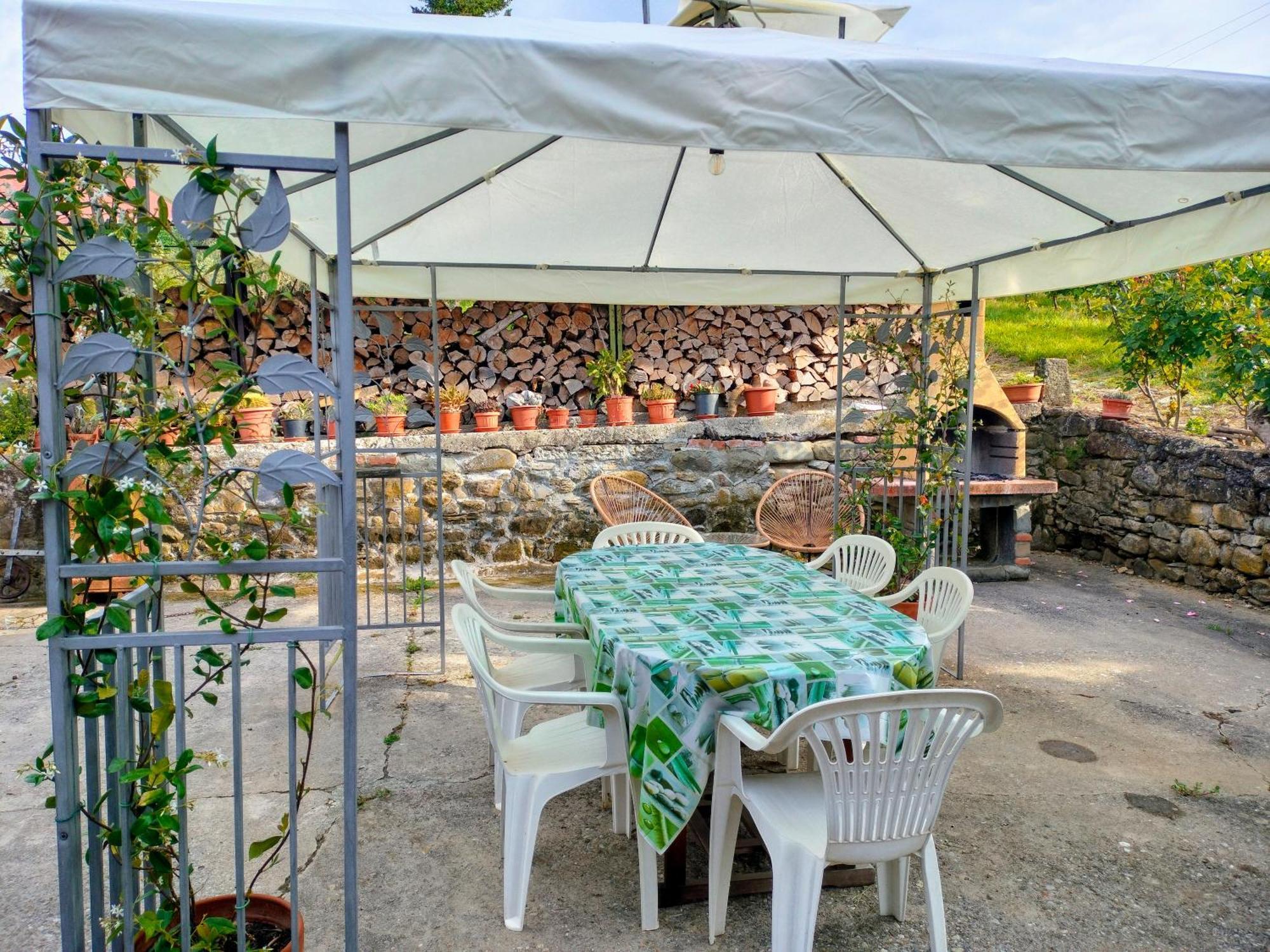 Agriturismo Il Bardellino Fivizzano Exteriör bild